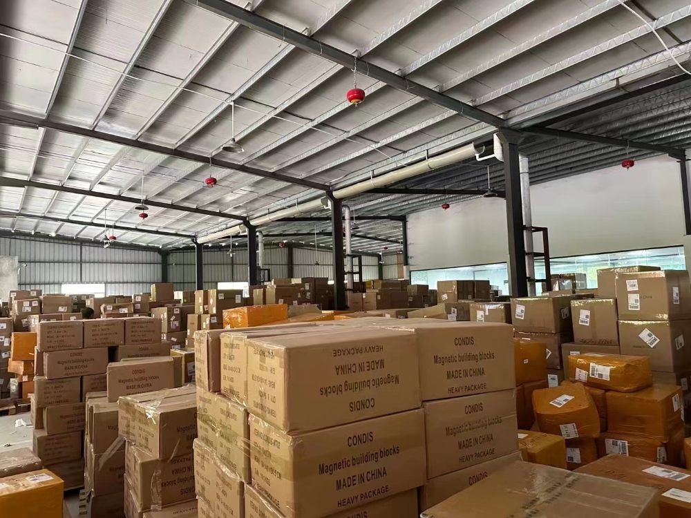 UPS寄法國快遞價格(UPS發(fā)法國多少錢)