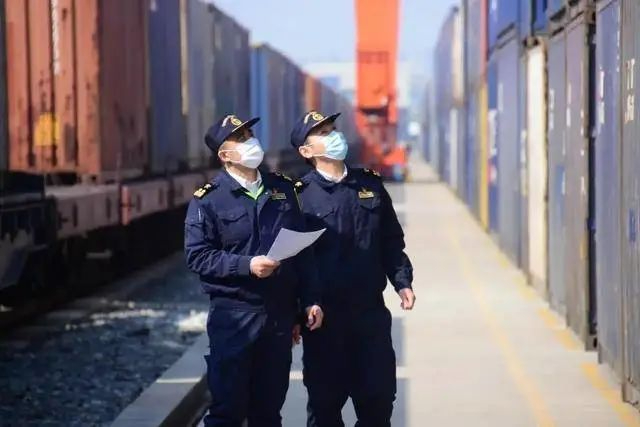 貨物被海關扣留一般什么原因?