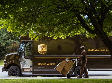 UPS寄件收費標準-最新價格和費用